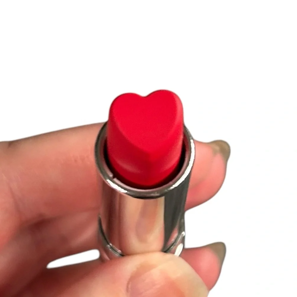 Holika Holika Heartful Moisture Heart Shaped Lipstick in Kissing Red Discont NIB